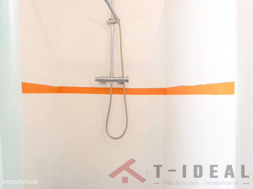 Moradia Renovada Perto Praias-31