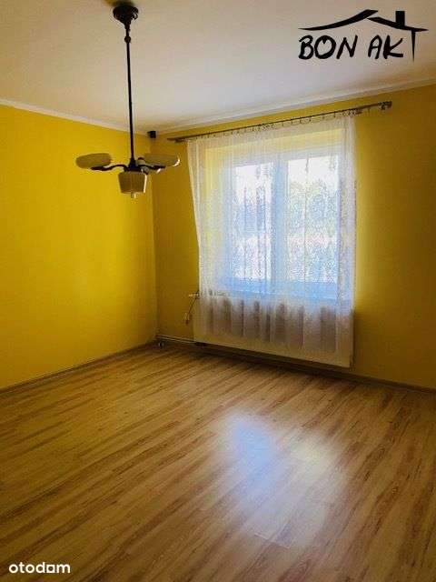 Dom z dużą działką-10