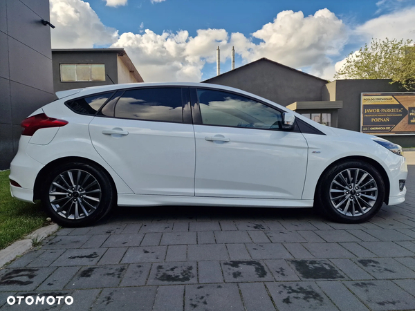 Ford Focus 1.0 EcoBoost ST-Line ASS - 4