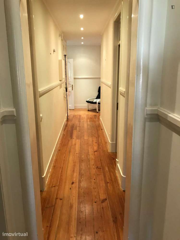 Quarto - localizado em Alameda Lisbon - Grande imagem: 5/8