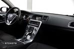 Volvo V60 D3 Drive-E Momentum - 26