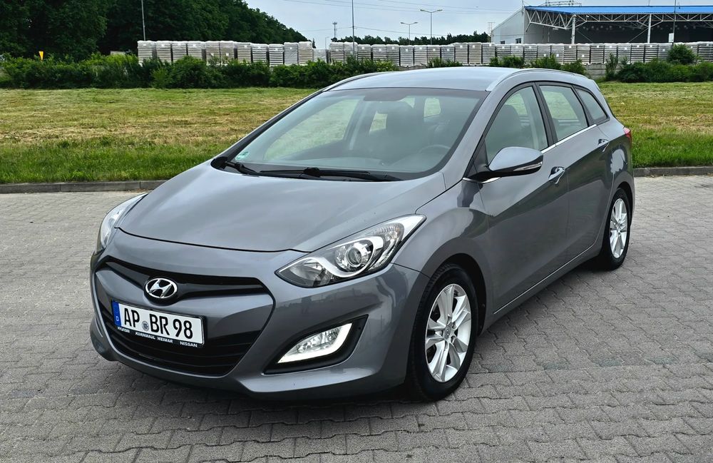 Hyundai i30 II 1.6 CRDi Premium 2013