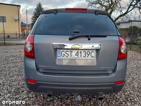 Chevrolet Captiva - 21