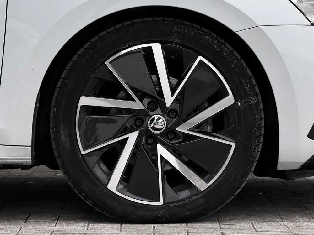 Skoda Octavia 2.0 TSI 4X4 Sportline DSG 190 KM — zdjęcie 5