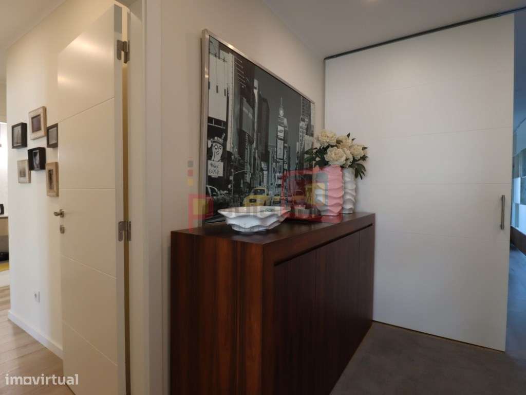 APARTAMENTO T3 COM GARAGEM BOX - MONTIJO-17