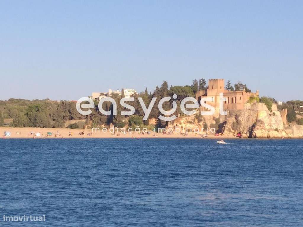 Loja destinada a comércio com área bruta de 93 m2 em Ferragudo - Grande imagem: 4/12