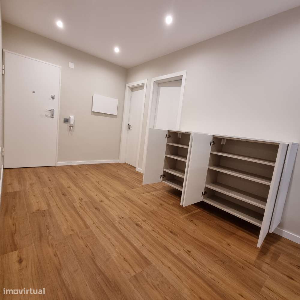 T2 REMODELADO c/varandas VANICELOS-16