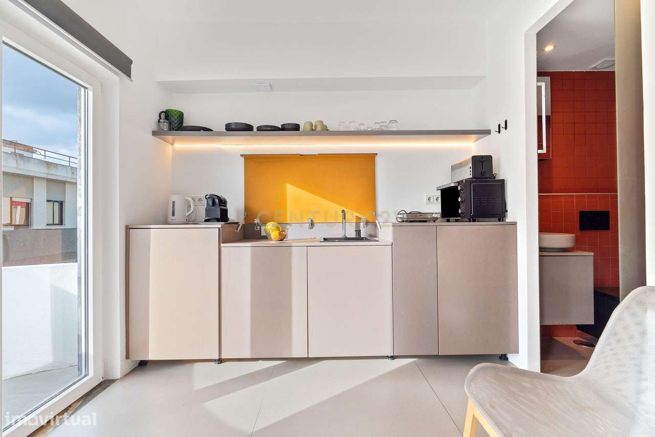 T0/Estúdio no centro de Portimão, E se o seu dinheiro começasse finalm - Grande imagem: 4/20