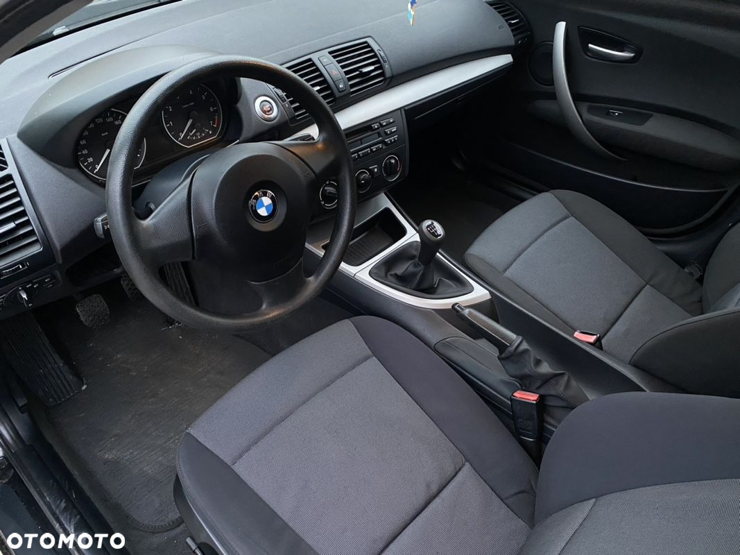 BMW Seria 1 118i - 9