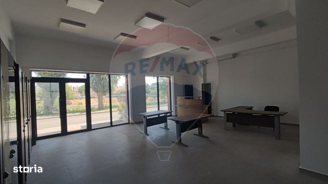 Spațiu comercial 93 mp de vanzare Ultracentral Promenada Crisului-3