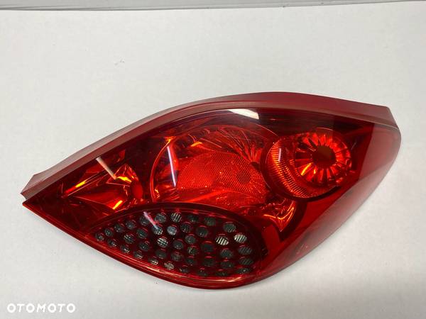 LAMPA TYŁ PRAWA 9680179080 PEUGEOT 207 CC - 5