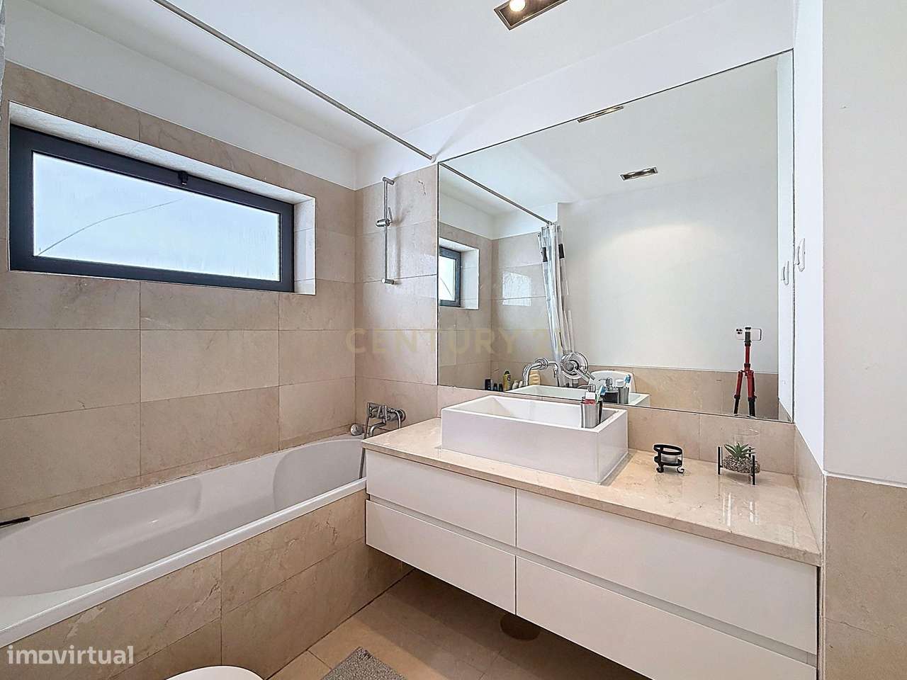 Luxuoso Duplex T4+1 em Amora, Seixal com Vista Panorâmica-18