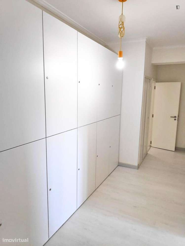 Quarto - localizado em Chelas Lisbon - Grande imagem: 4/10