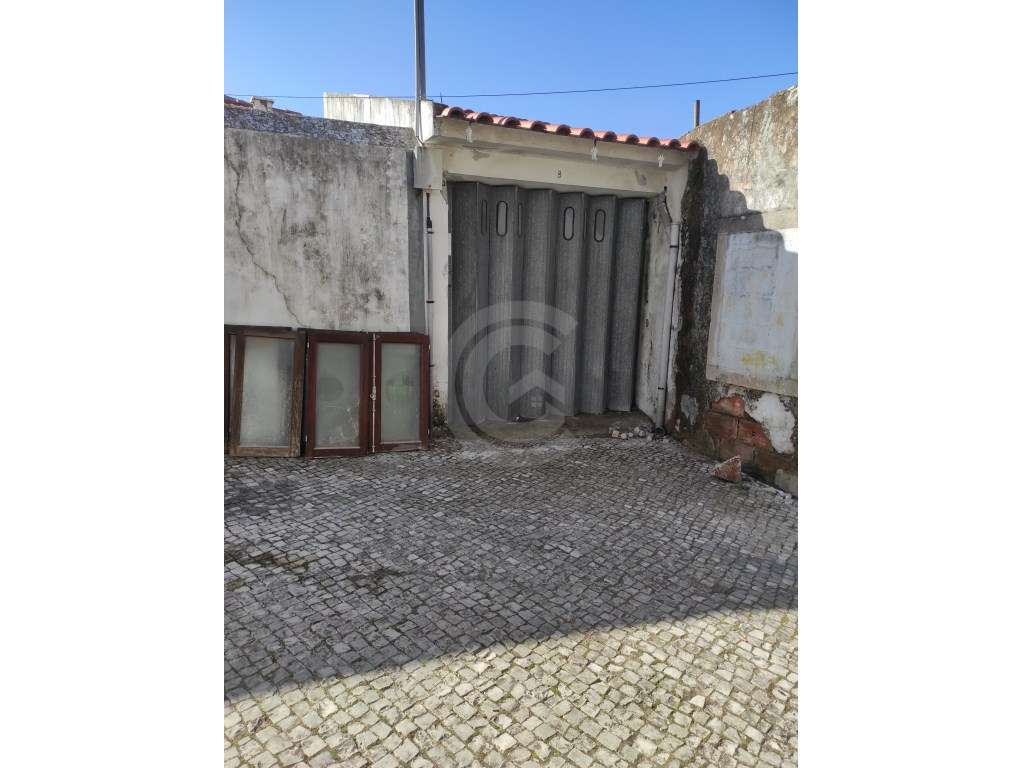 Armazém Centro de Minde - IMÓVEL COM BAIXA DE PREÇO - Grande imagem: 2/8