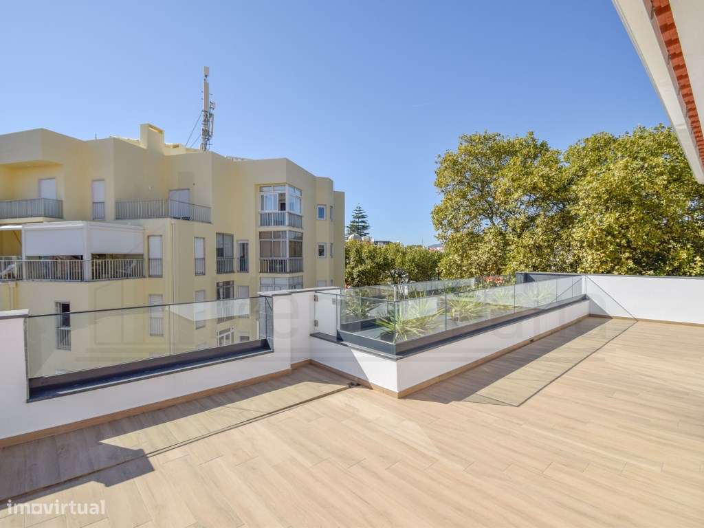 FABULOSA PENTHOUSE JUNTO À PRAIA DA PAREDE - CASCAIS-8