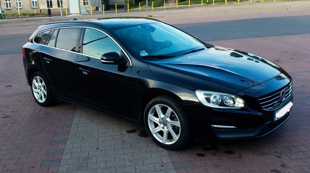 Volvo V60 I D4 Drive-E Momentum 2014