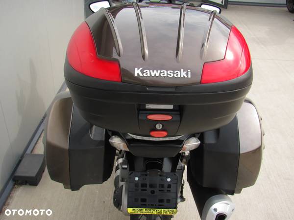 Kawasaki GTR - 30