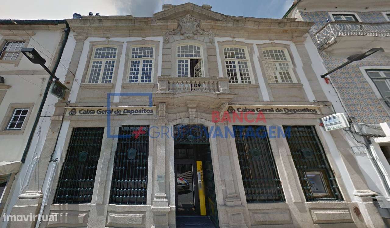 Prédio Serviços no centro de Vila Real - Grande imagem: 1/7