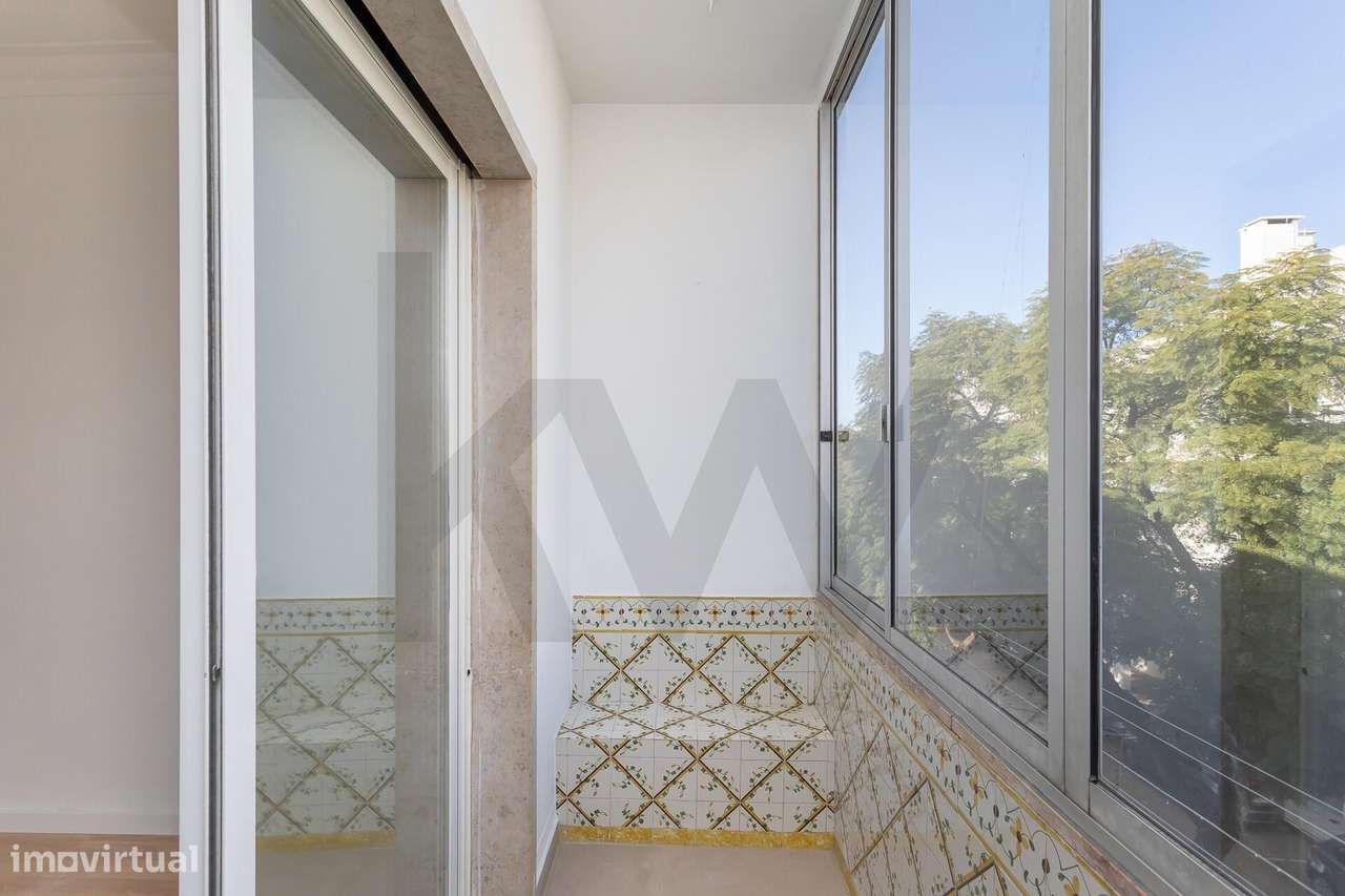 Apartamento T3 Exclusivo no Restelo: Oportunidade Única! - Grande imagem: 5/39