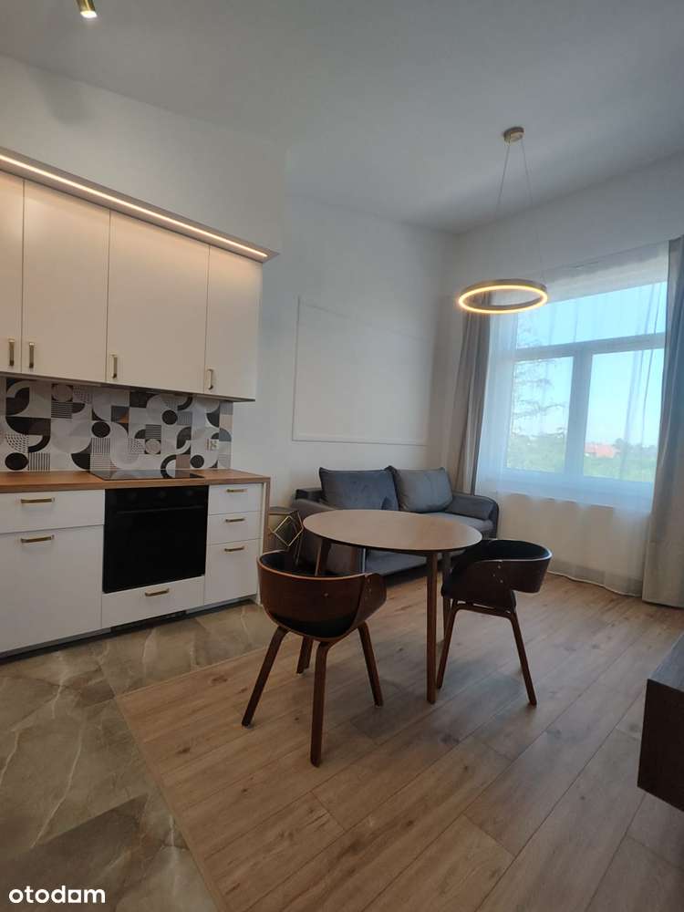 Mieszkanie, 3 pok. – 3 pokoje | Ołtaszyn | balkon | garaż | komórka lok. | ład. auta elektr
