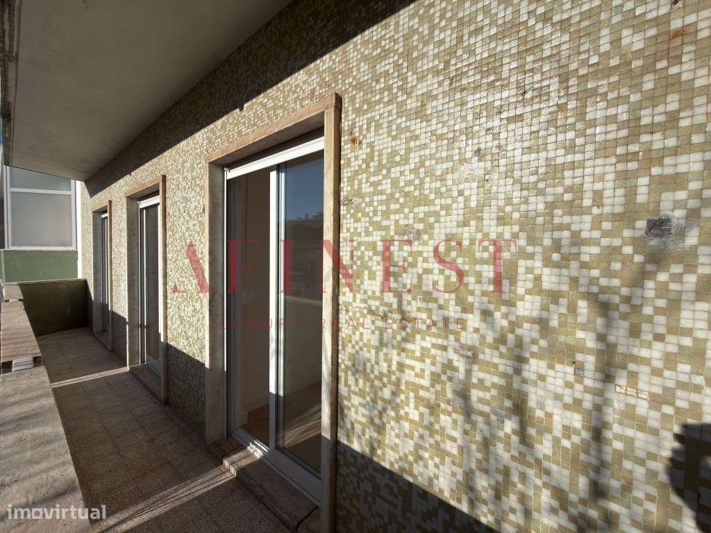 Apartamento T4 com varanda renovado na Damaia - Amadora - Grande imagem: 4/13