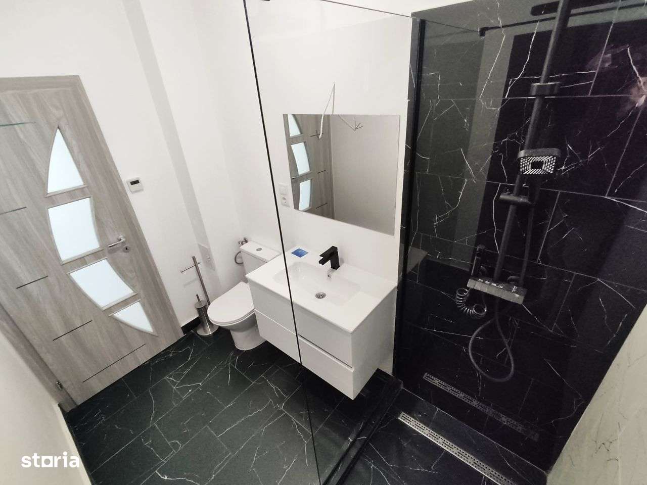 Bloc Lift, 2 cam, LA CHEIE ,incalz pardoseala, etaj 2, geam baie-5