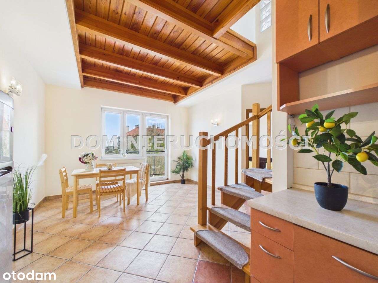 Mieszkanie dwupoziom.64,35 m2 garaż, Piłsudskiego-1