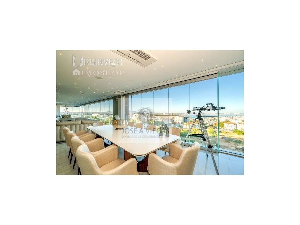 Magnífica Penthouse com uma excelente vista sobre toda a Baía de Lagos - Grande imagem: 4/34