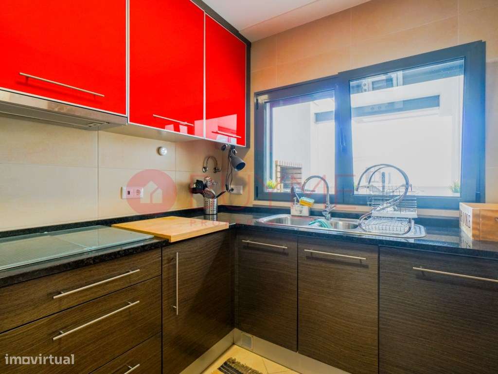 Moradia V3+2 Moderna com Piscina e Garagem em Vilamoura - Grande imagem: 5/26