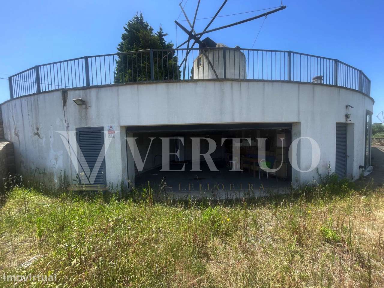 Moradia com Moinho de Vento e Piscina | Torres Vedras-1