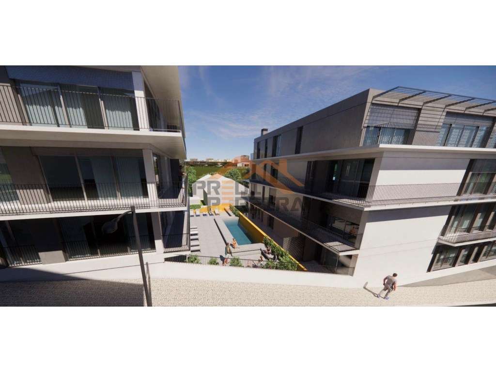 *Nova construção / Última fracção*

À procura de um apartamento T...-20