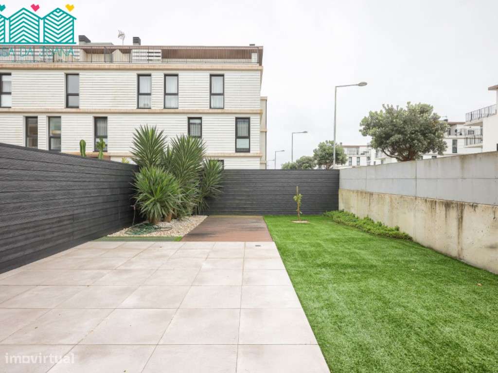 Apartamento T2 com terraço na Praia da Barra - Grande imagem: 3/30