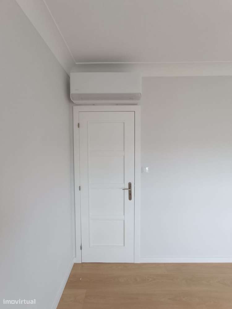 Excelente Apartamento T2 com Arrecadação PARA VENDA - Grande imagem: 4/35