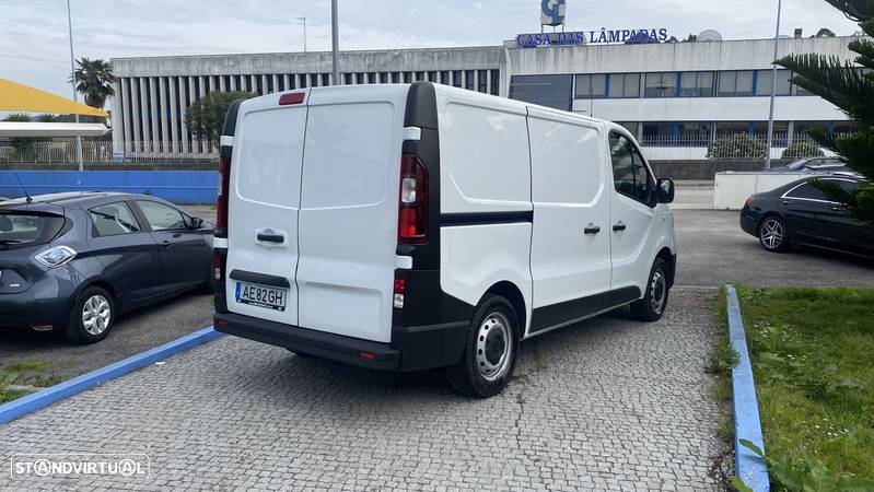 Renault Trafic 2.0 dCi L1H1 c/ Frio - 8