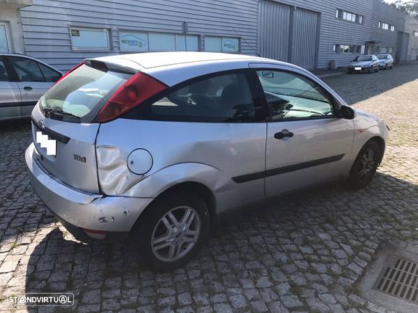 Ford Focus 1.8 TDDI Van 2001  - Para Peças - 6