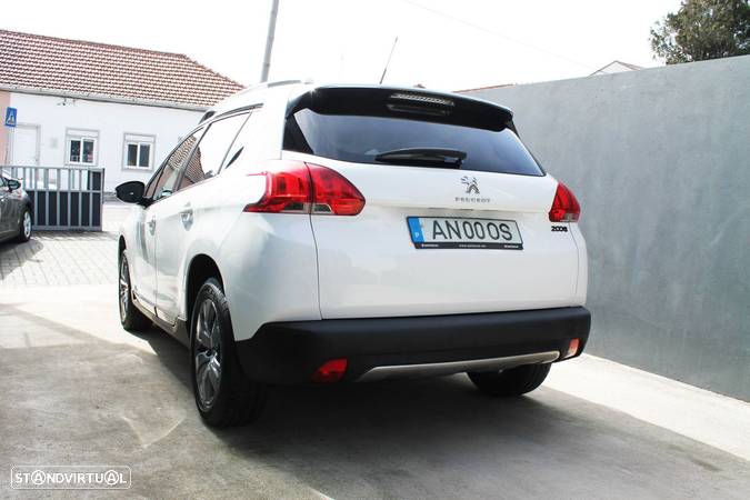 Peugeot 2008 1.2 VTi Allure - 6