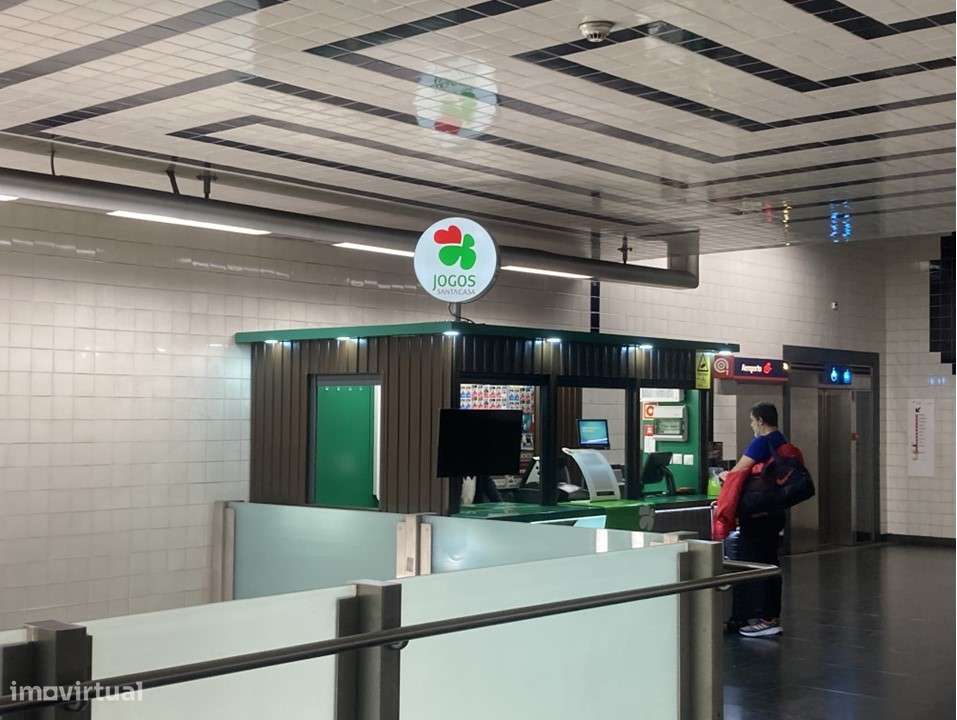 Loja, em Saldanha - Lisboa - Grande imagem: 1/2