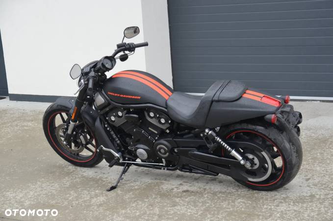 Harley-Davidson V-Rod Night Rod - 2