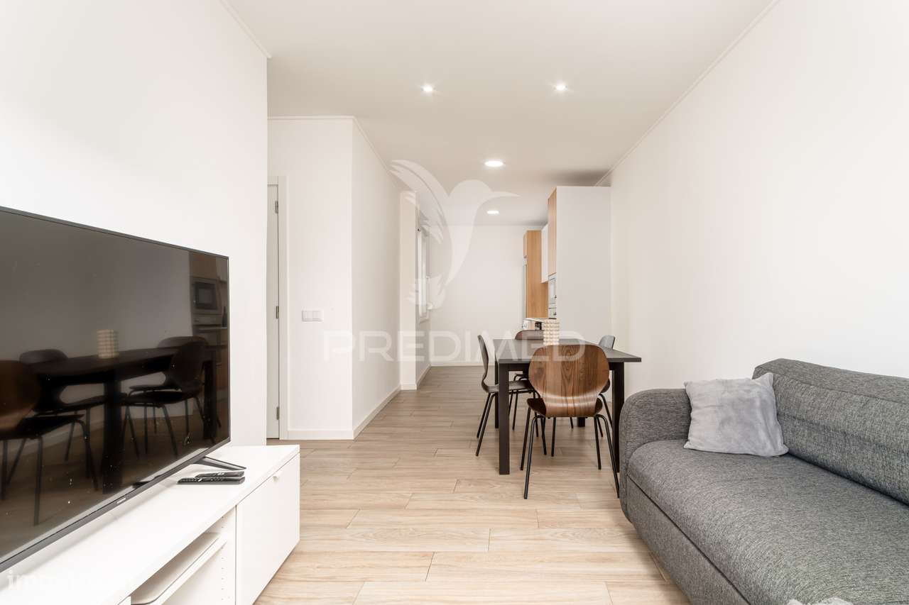 T2 Remodelado com Varanda, Baixa da Banheira - Grande imagem: 5/14