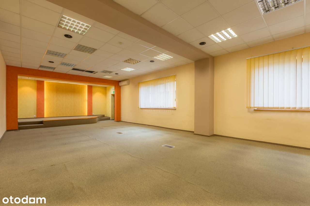 Lokal użytkowy o pow. 131 mkw.-4