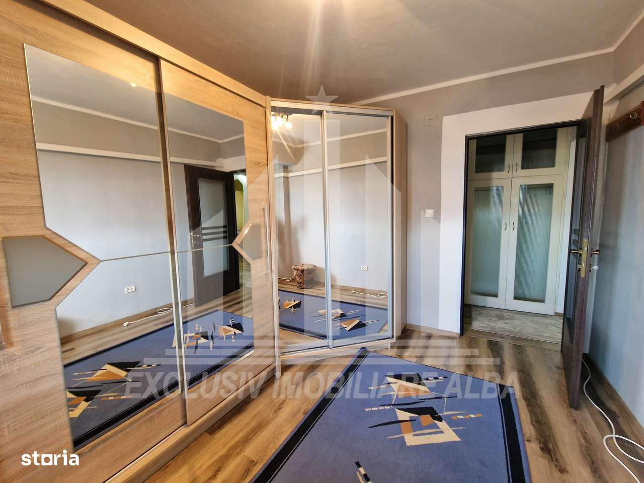 Apartament 4 camere decomandate | 2 bai | 2 balcoane | 75 mp | Cetate - Imagine principală: 5/10