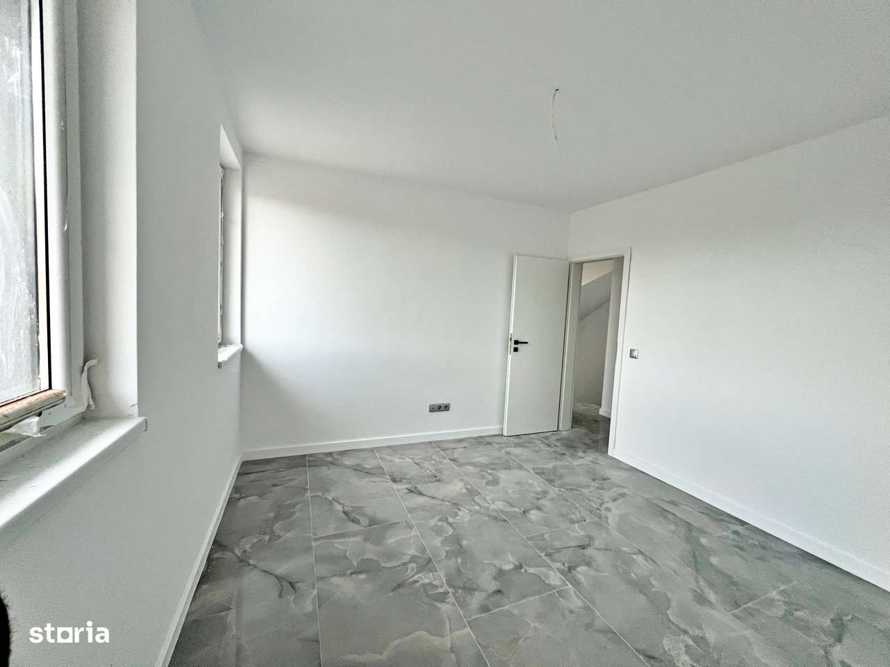 Casă întabulată, 5 cam, 119 mp utili, curte 70 mp – finisată la cheie-18