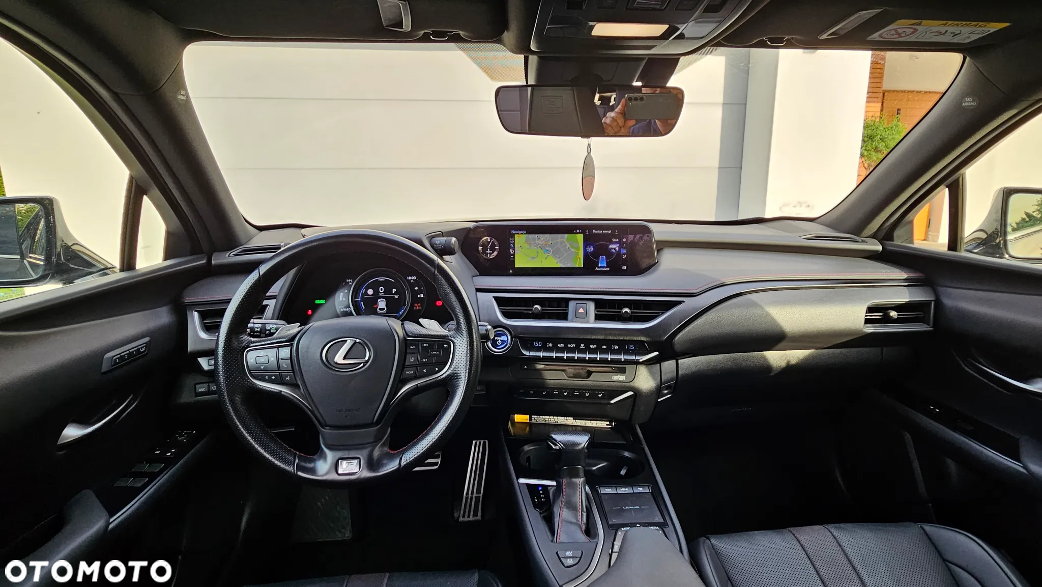 Lexus UX 250h F SPORT - 12