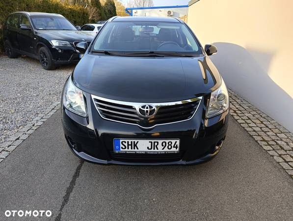 Toyota Avensis Combi 1.6 Comfort - 3