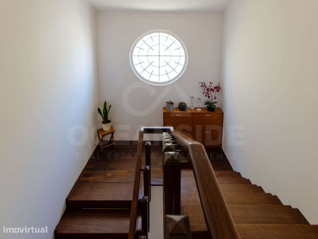 Moradia T6+1 renovada em Benavente-29
