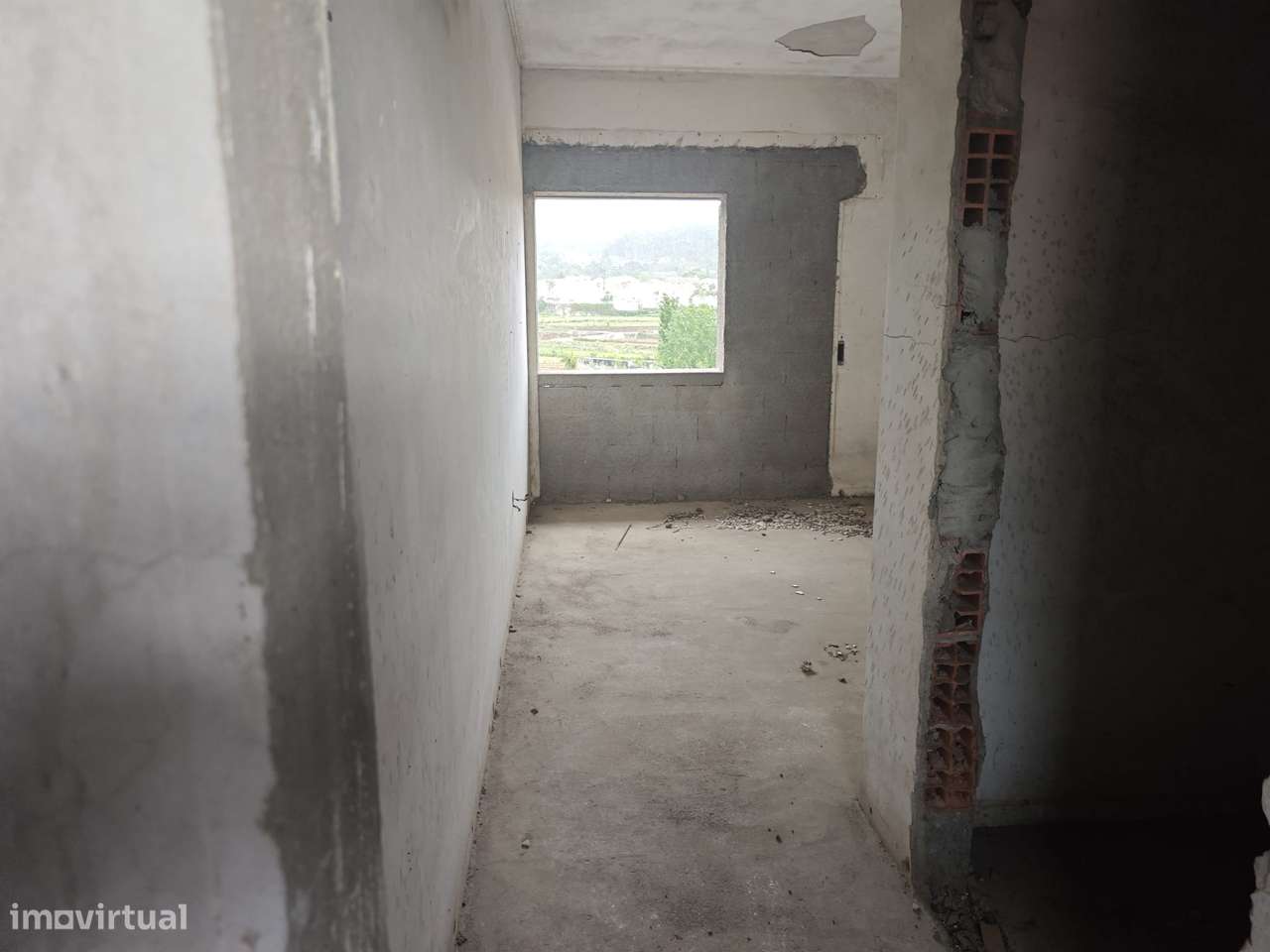 Edifício Inacabado com Enorme Potencial de Rentabilização-42