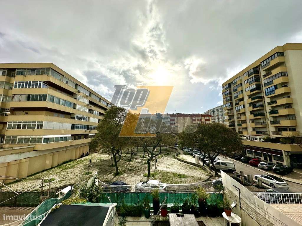 Apartamento T1 Costa de Caparica Totalmente Reabilitado-14
