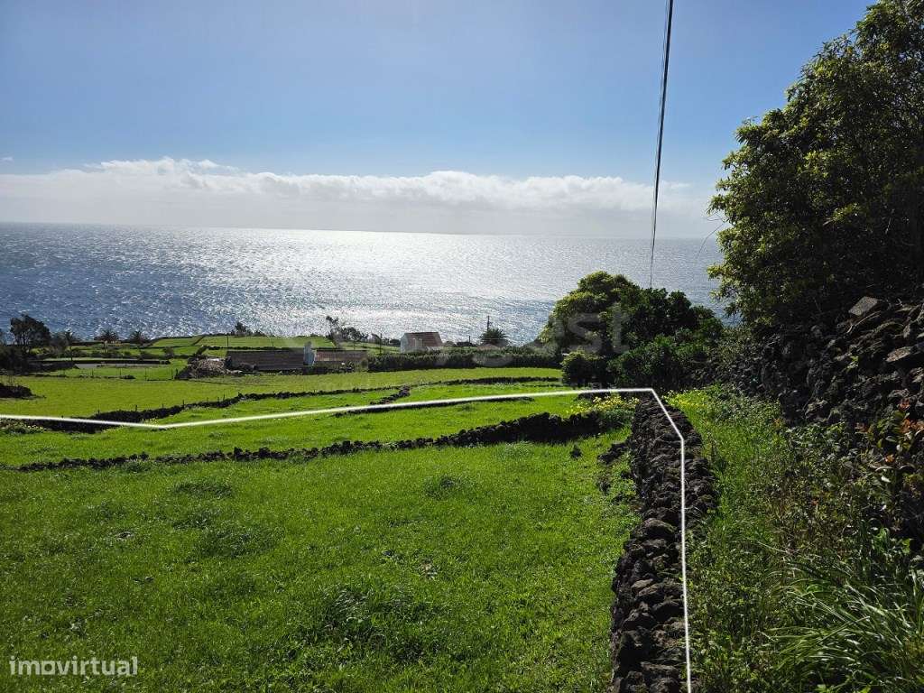 Terreno para Construção com vista mar nas Ribeiras, Lajes do Pico - Grande imagem: 4/10