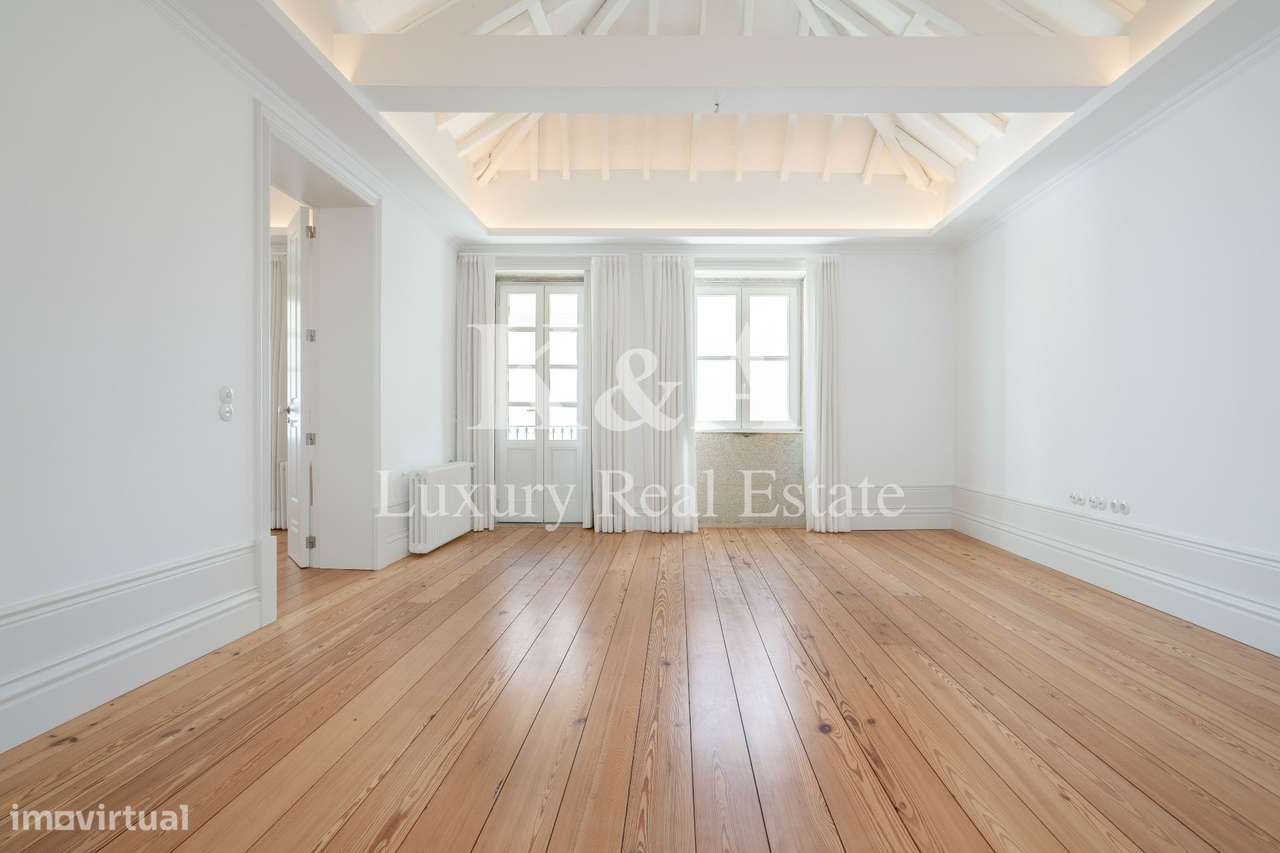 Moradia Centenária na zona histórica da Foz, com vistas rio e mar - Grande imagem: 3/47