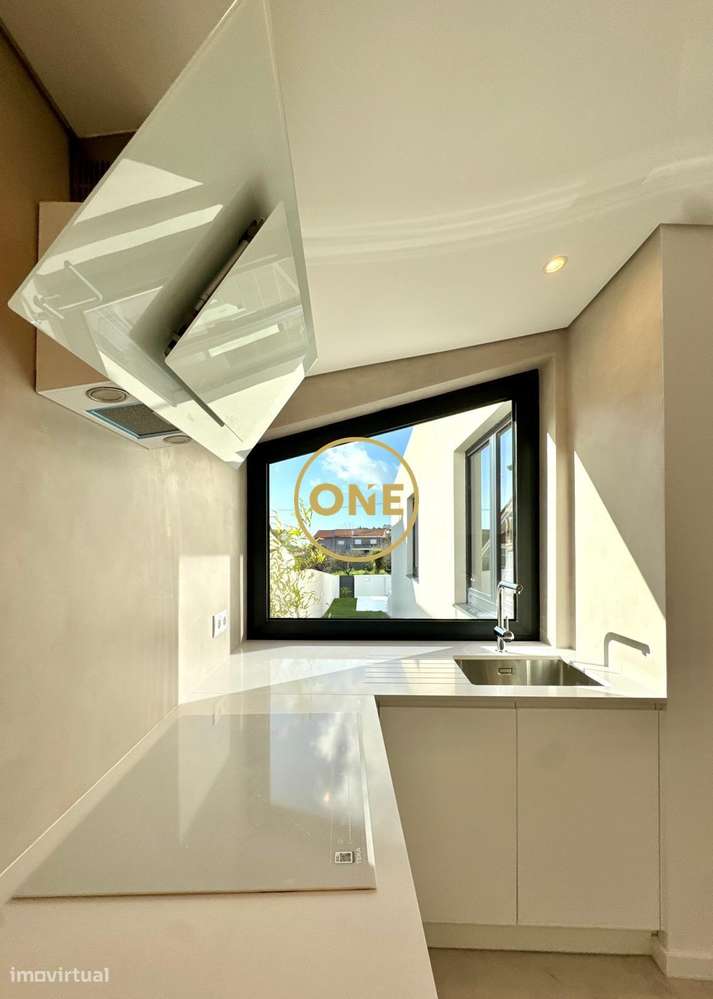 Moradia NOVA T3+1 | 330 m2 | Piscina | PRAIA | Francelos-14